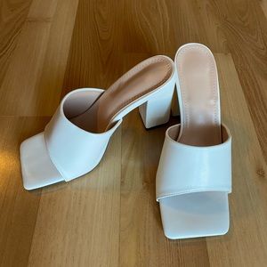 Heeled mule sandal